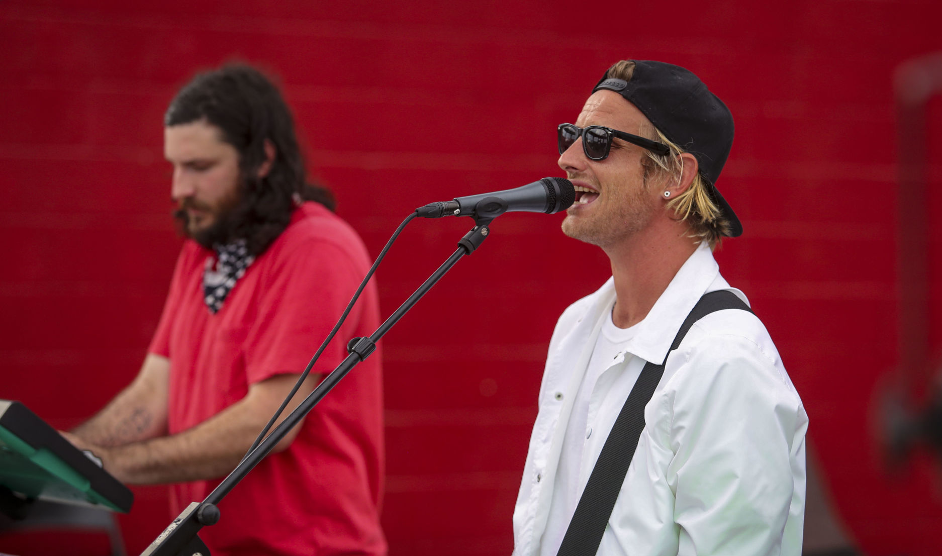 070419-mda-nws-redwhiteboom-007